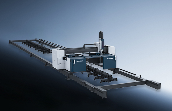 The דגם 1500CH, a large industrial CNC machine with blue and white Siemens panels, is positioned on a metallic rail system against a gradient blue-gray background, designed for automated metal cutting or fabrication.